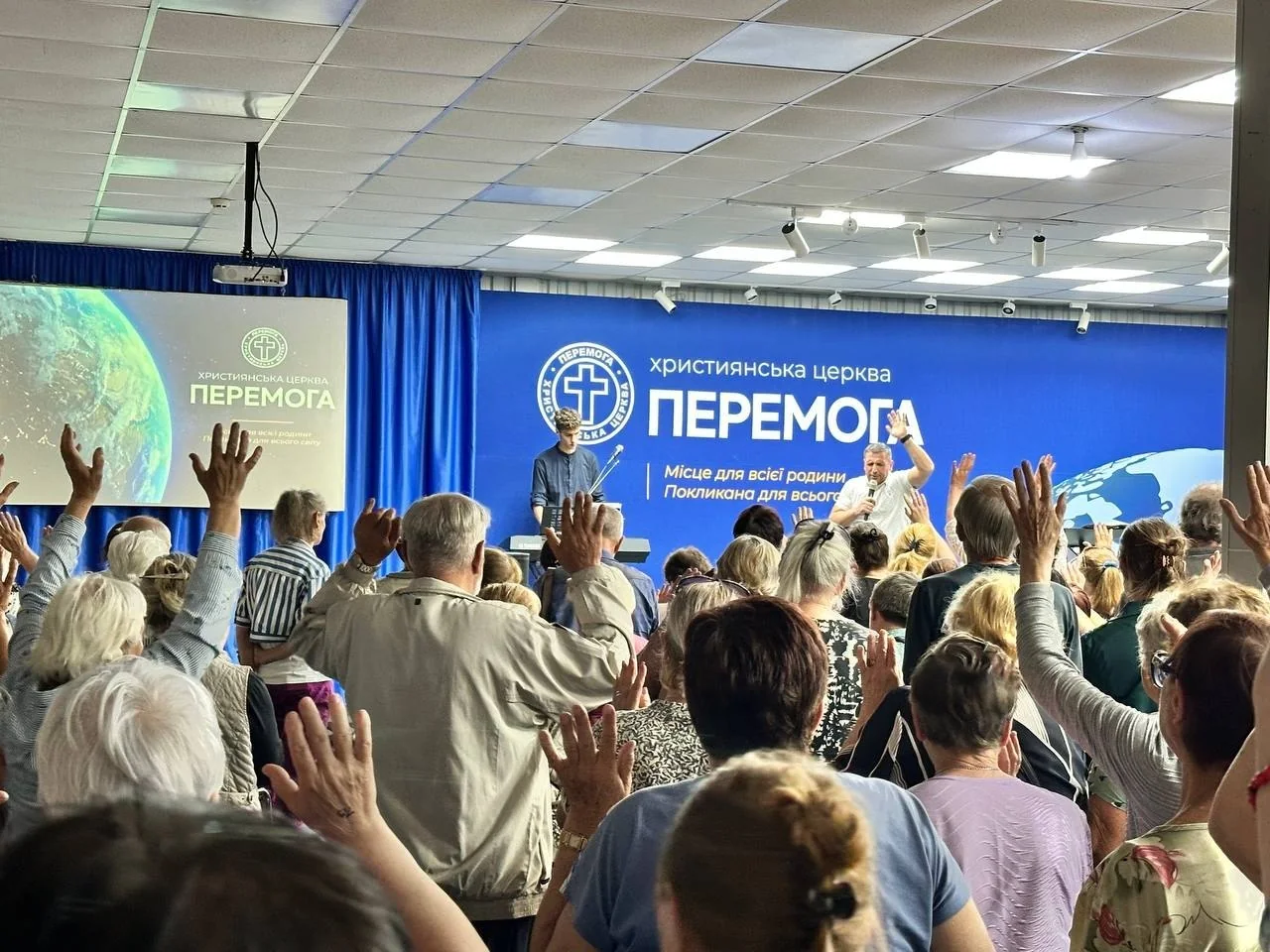 Богослужіння у церкві «Перемога» Харків
